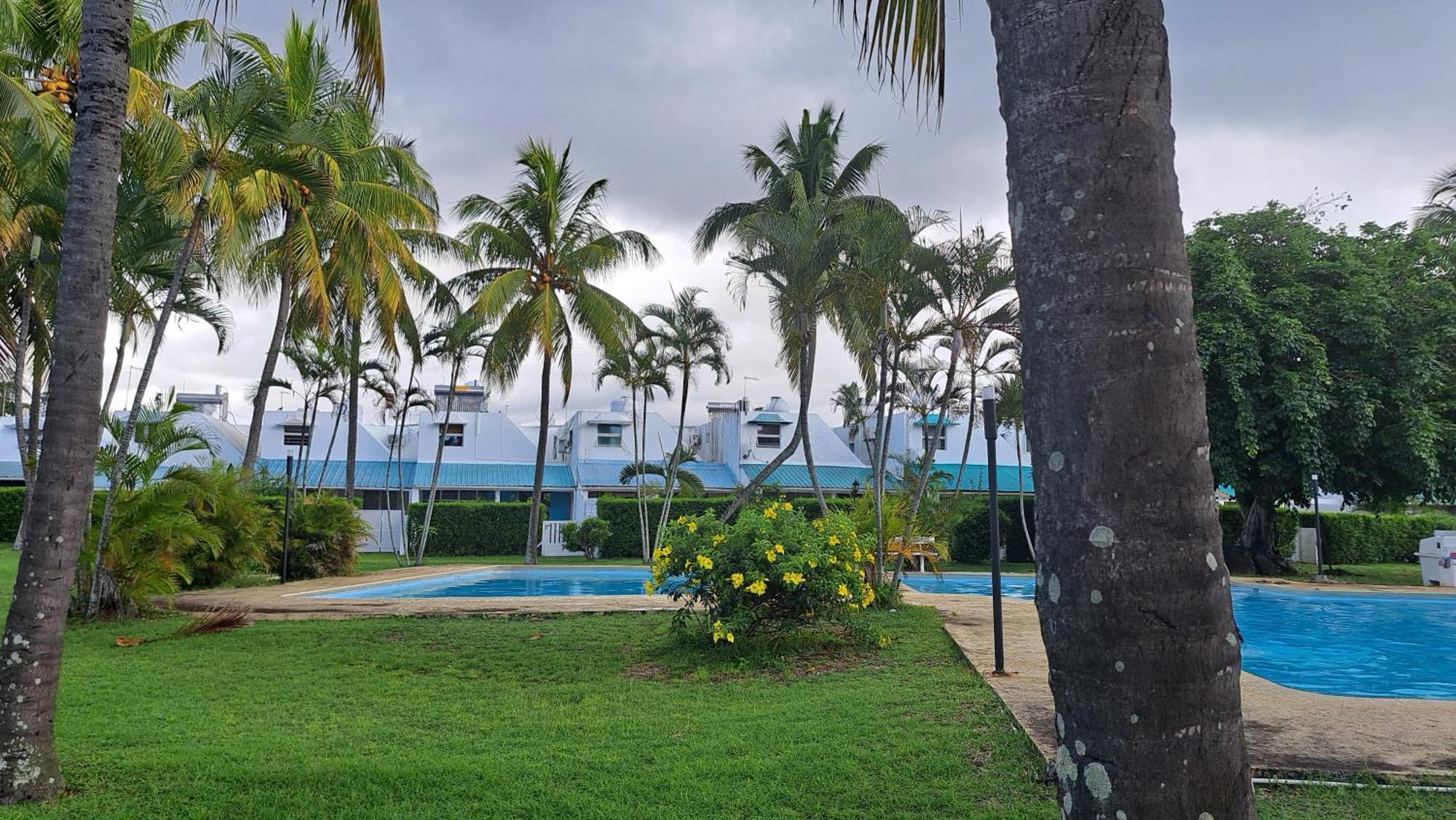 Peaceful And Private Villa Гранд Байе Екстериор снимка